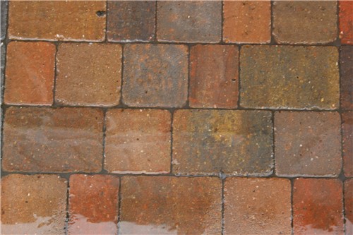Woburn Rumbled brings a delightful cobble style block paving to any driveway. We still use the traditional method of rumbling which gives the most authentic finish on the whole block. This block paving features a weathered appearance and mottled effect, which helps create a sense of real period charm and character.