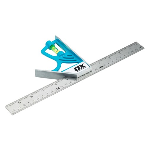 The OX Pro magnetic combination Square comes with a unique lock adjustment for easy movement. The square features an easy to read vial and a stainless steel blade which has etched ruler marking in cm and in. The 5 milled sides provide the user with superior accuracy.