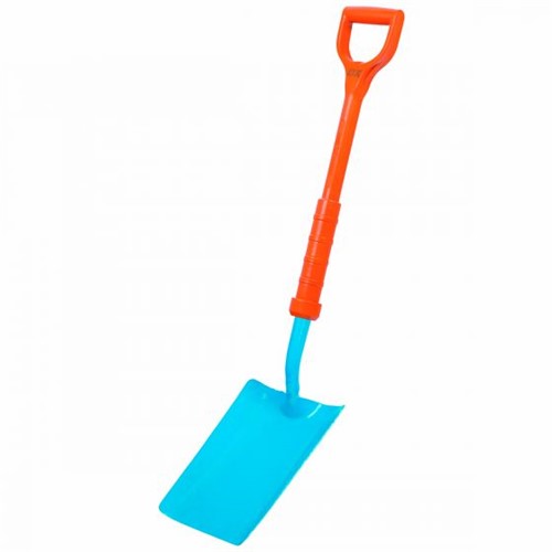 The OX pro insulated taper mouth shovel comes insulated to conform to BS8020. The shovel comes with an extra wide D grip giving greater comfort during continuous use. The Sold forged steel head gives the shovel strength and durability.