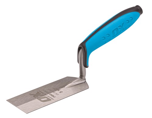 The blade is of the Pro Margin Trowel is made of stainless steel, making it both durable and reliable. The dura grip handle of the Pro Margin Trowel delivers a non-slip ergonomic grip which reduces hand fatigue and features a flat rectangular blade that is ideal for finishing work around windows and confined areas with ease. The handle of the Pro Margin Trowel is attached firmly to the blade to avoid slips, falls or accidents.