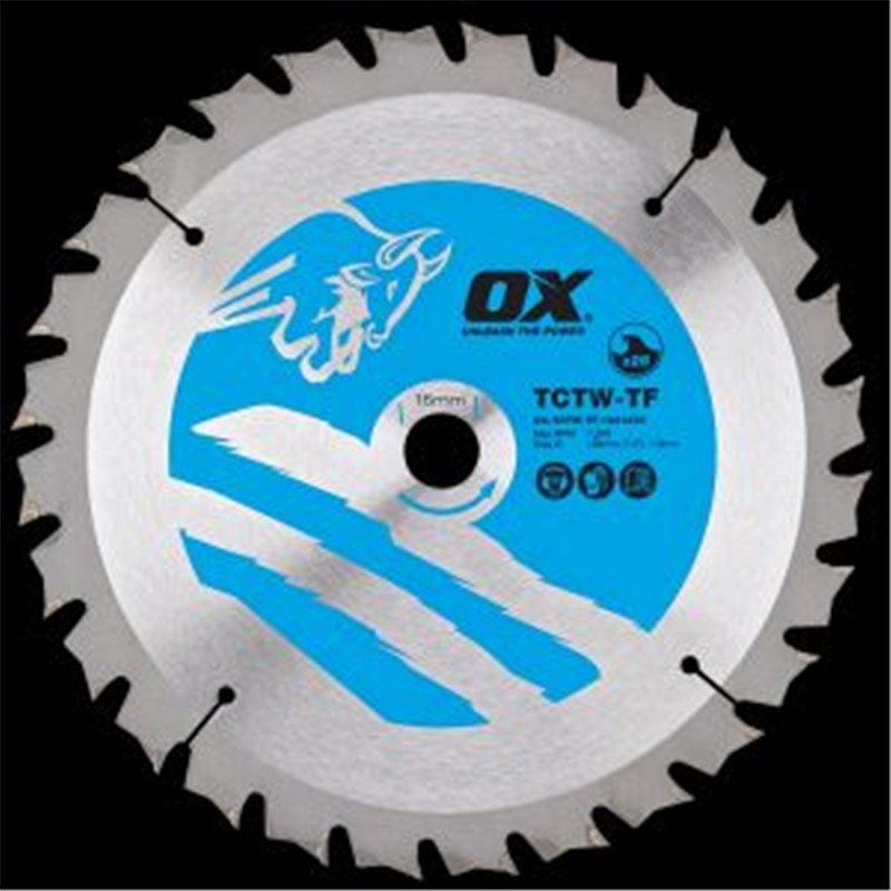 Alternate Top Bevel (ATB) tooth configuration with Anti-kickback for smooth cutting of wood, thin kerf design for use on cordless machines
Reamed bore to ensure precision fit to spindle
Embedded tungsten tip
184mm Diameter with 16mm bore and 28 teeth