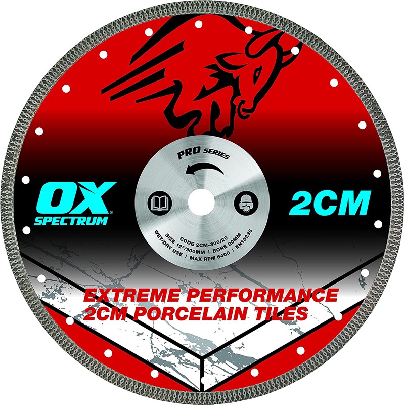 The OX 2CM porcelain blade is specifically designed for cutting a variety of outdoor and some indoor porcelain. The blade offers extreme performance on the jobsite for any professional tradesperson and passionate DIYer alike. The blade offers an unrivalled performance for landscape gardeners and outdoor flooring experts. With the OX Tools 2CM range you can be assured that this blade gives you a high-performance solution time after time.