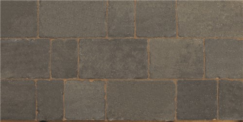 Monksbridge is perfect for the driveways of traditionally styled properties. With its subtle hues and authentic weather worn appearance, this distinctive block paving adds the rustic flair of a bygone age.