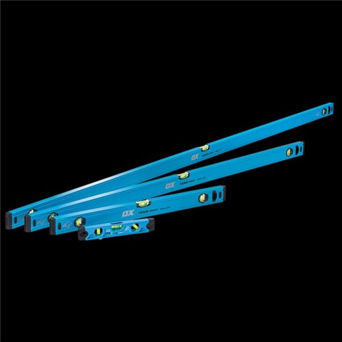 The OX Trade 4 Piece Level Set provides a versatile range of sizes to cover all requirements. The set includes a 600mm, 1200mm and 1800mm levels as well as a useful 230mm Torpedo Level for those small hard to access levelling jobs.