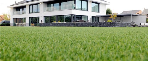With a medium pile height and high-density coverage, Elise is Namgrass’ recommended artificial grass for high traffic areas and commercial properties. Popular with families, hospitality venues and public spaces, the high density of Elise makes it extremely hard-wearing and reliable whilst offering a luxurious softness.