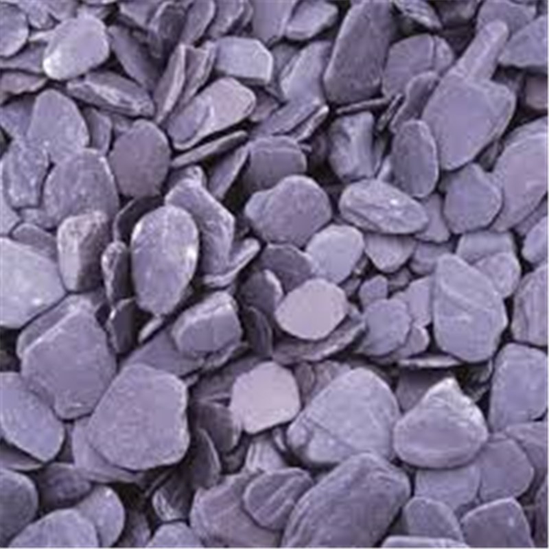 Bulk Bag - A natural slate which has a lovely mixture of purple and plum tones when wet, however when dry shows a pale grey colour with hints of plum throughout.